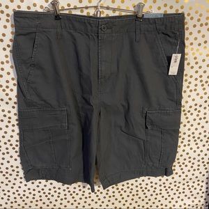 Men’s cargo shorts